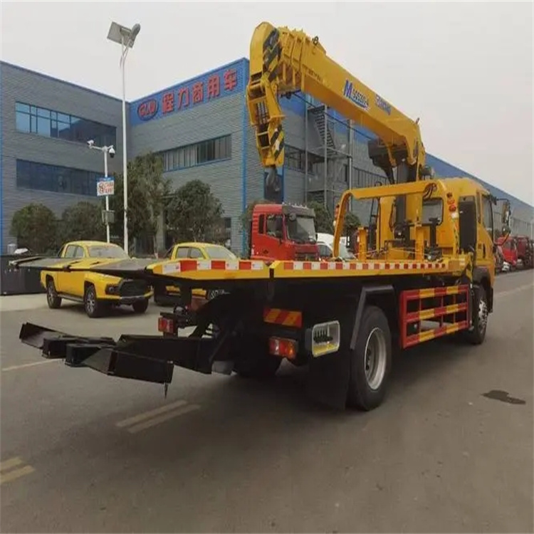 西流河镇附近小随车吊出租电话，轻松解决搬运烦恼